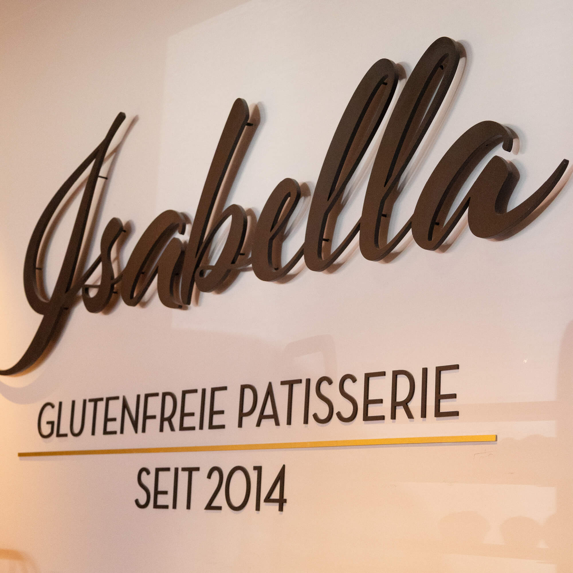 Isabella Patisserie Logo